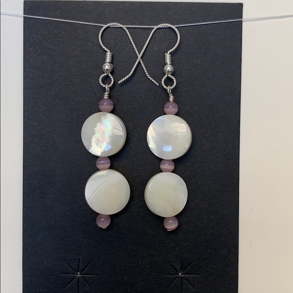 White Mother of Pearl and Pink Cat-Eye Earrings - Picture 2 of 2
